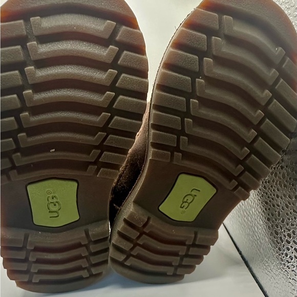 EUC UGG Australia little kids boots sz7 Holmes chocolate brown - Picture 6 of 7